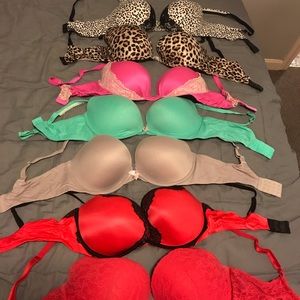 Victoria’s Secret Bra lot